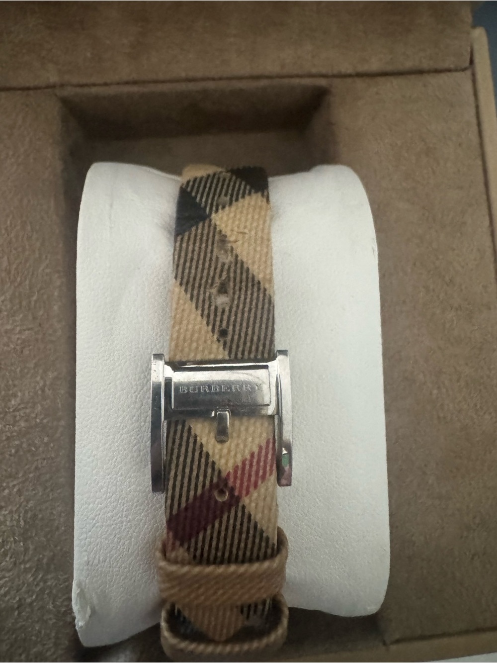 Burberry Beige Check Fabric Strap Silver Dial Men’s Watch - Picture 3 of 4